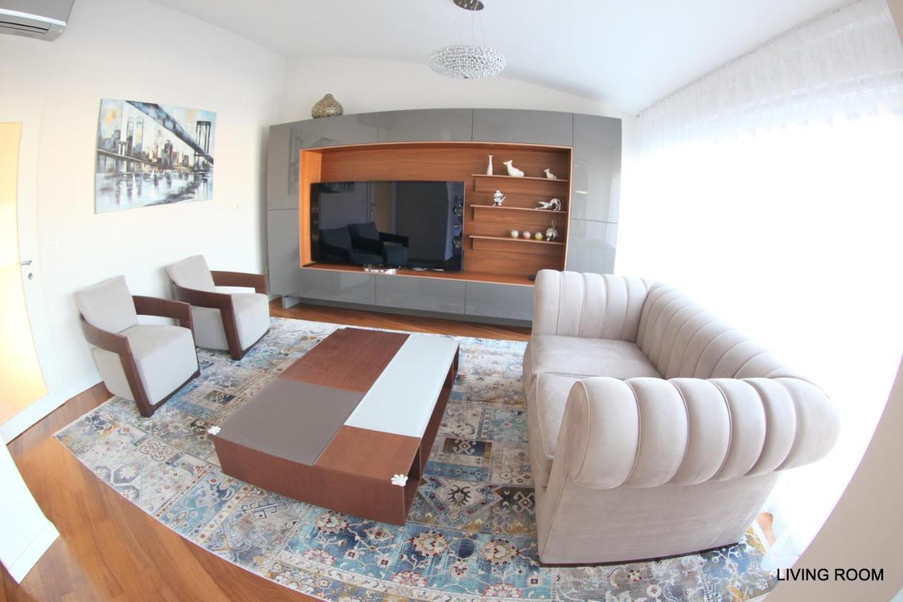 Luxury Marina View Apartment Изола Экстерьер фото