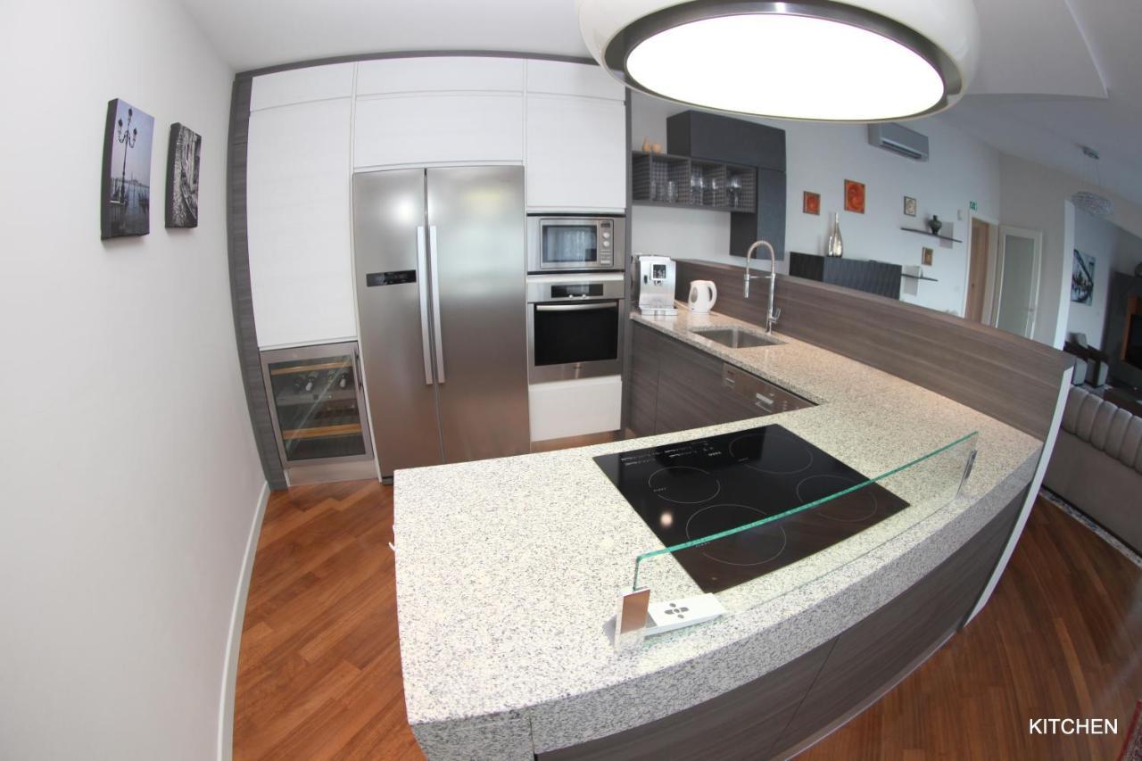 Luxury Marina View Apartment Изола Экстерьер фото