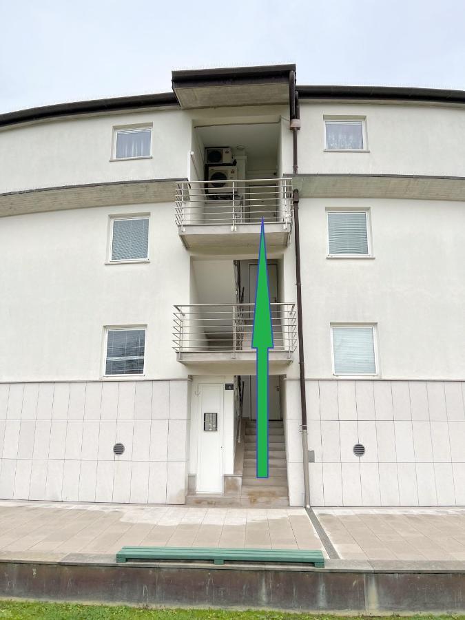 Luxury Marina View Apartment Изола Экстерьер фото