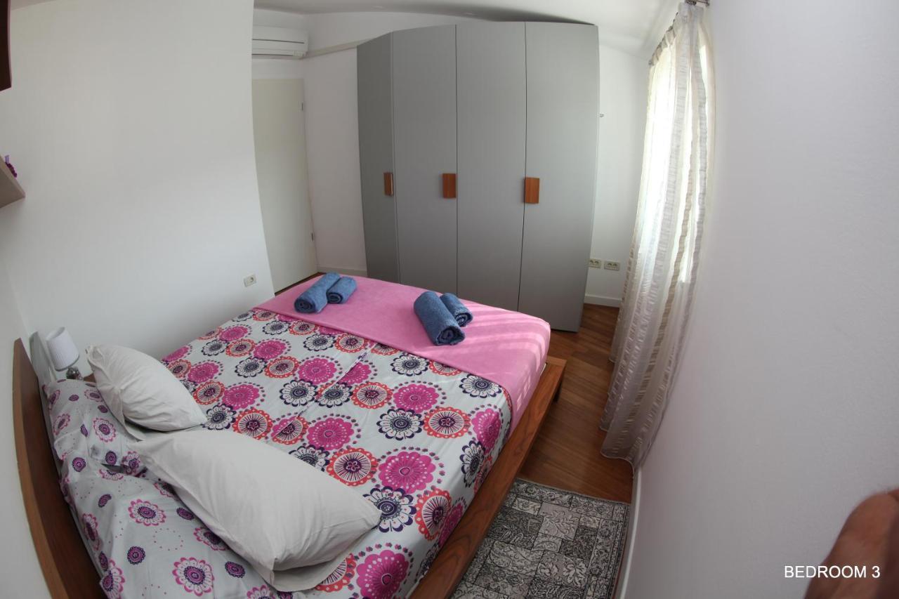 Luxury Marina View Apartment Изола Экстерьер фото